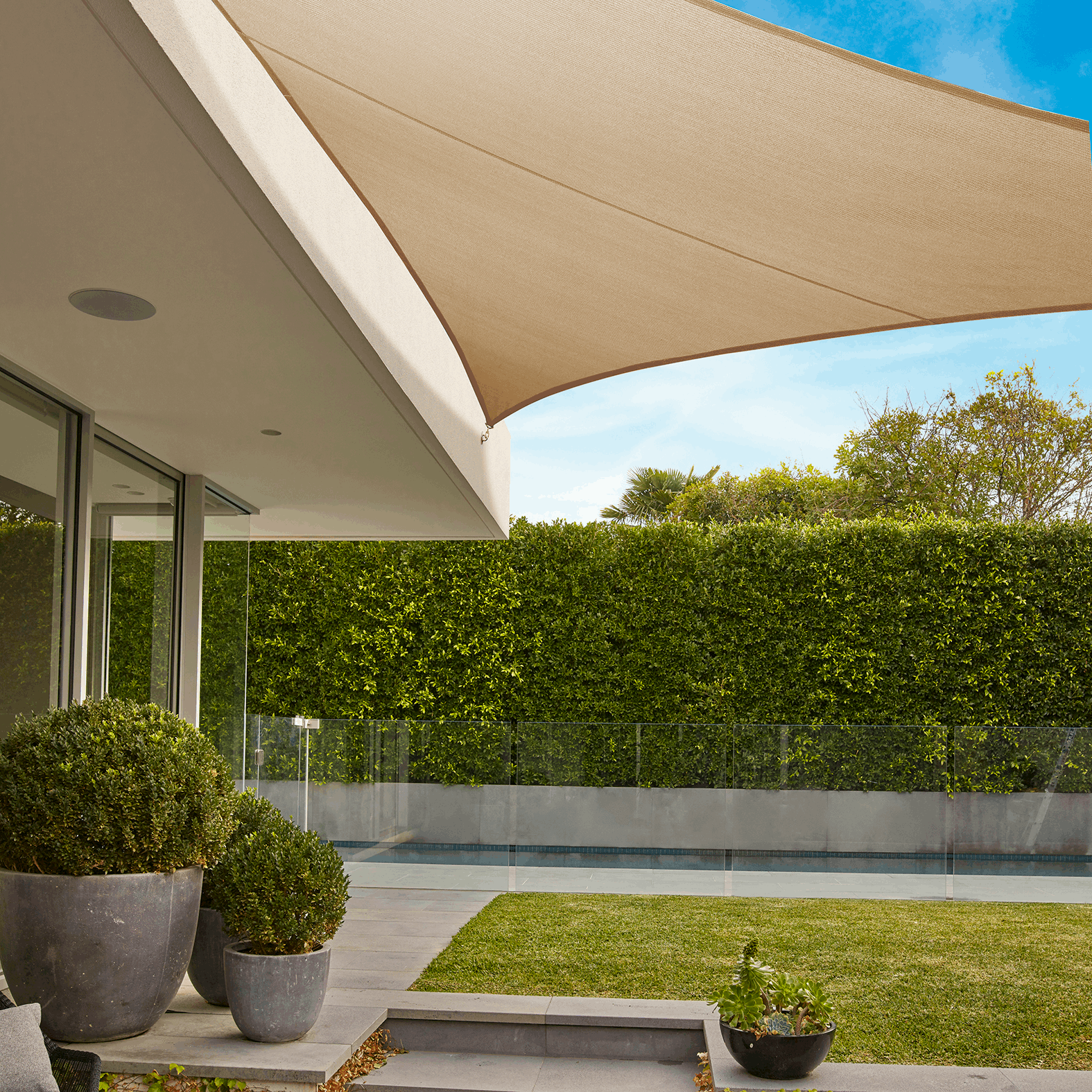 Coolaroo Commercial Grade Sonnensegel — 95% UV-Schutz | 15 Jahre Garantie